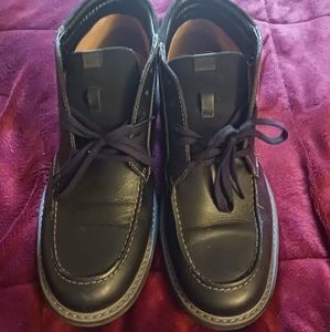 Mens Clarks mid Boot Size 11